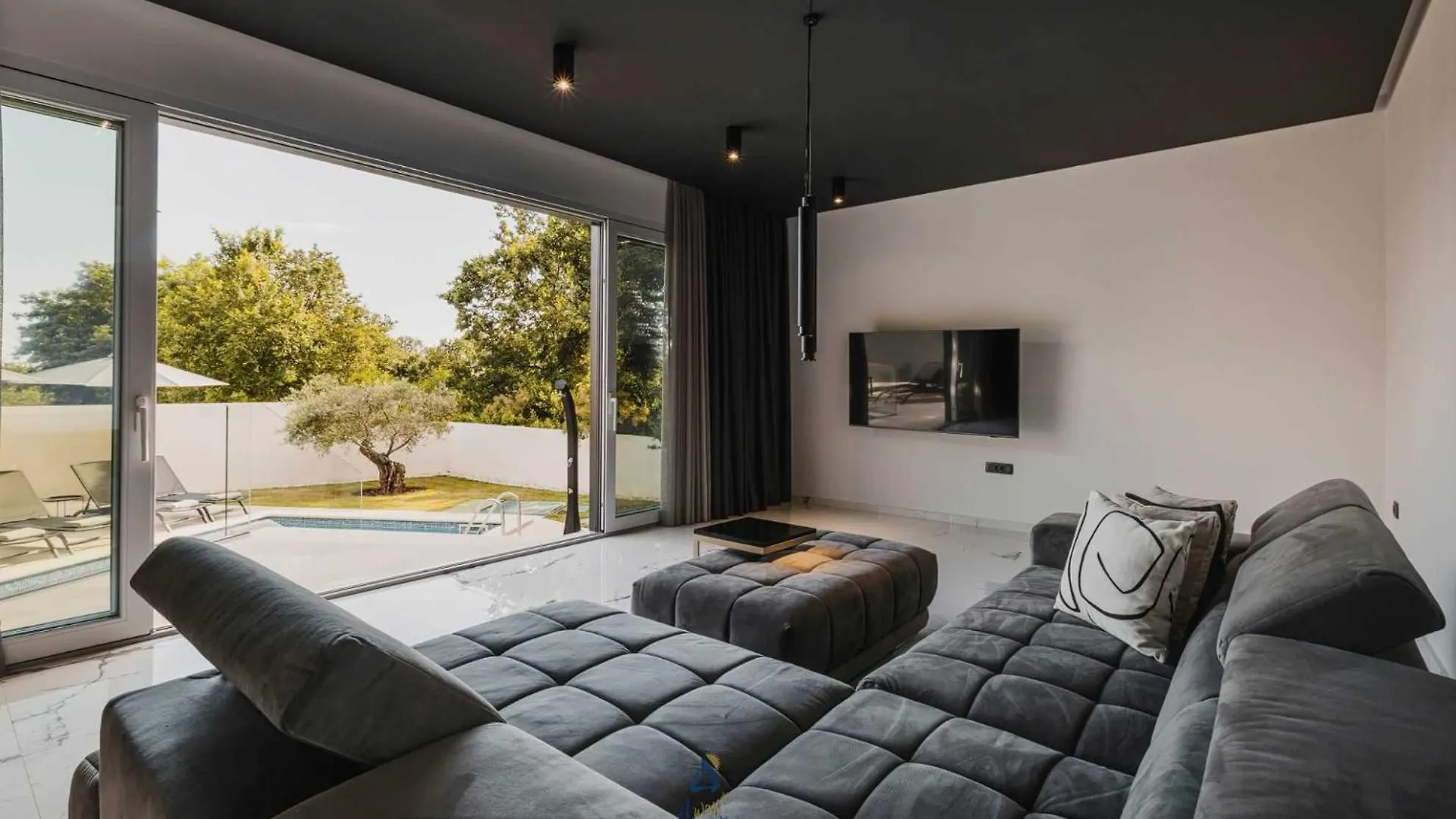 Villa Niz II By Awaytocroatia Mazurija