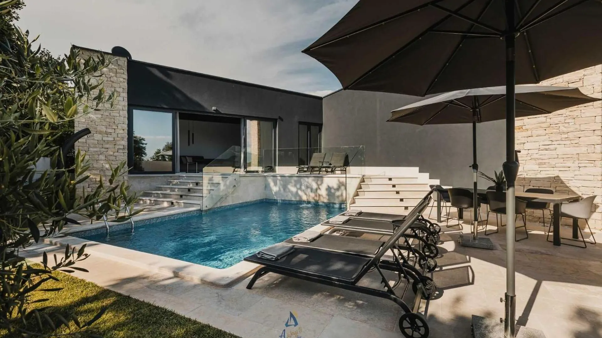 Villa Niz II By Awaytocroatia Mazurija
